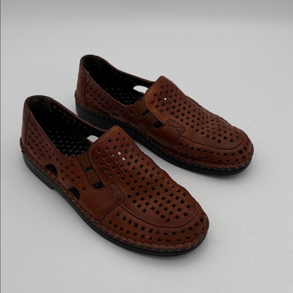 Rieker women Tan Perforated Loafers 41 slip on casual vacation office retro Y2K